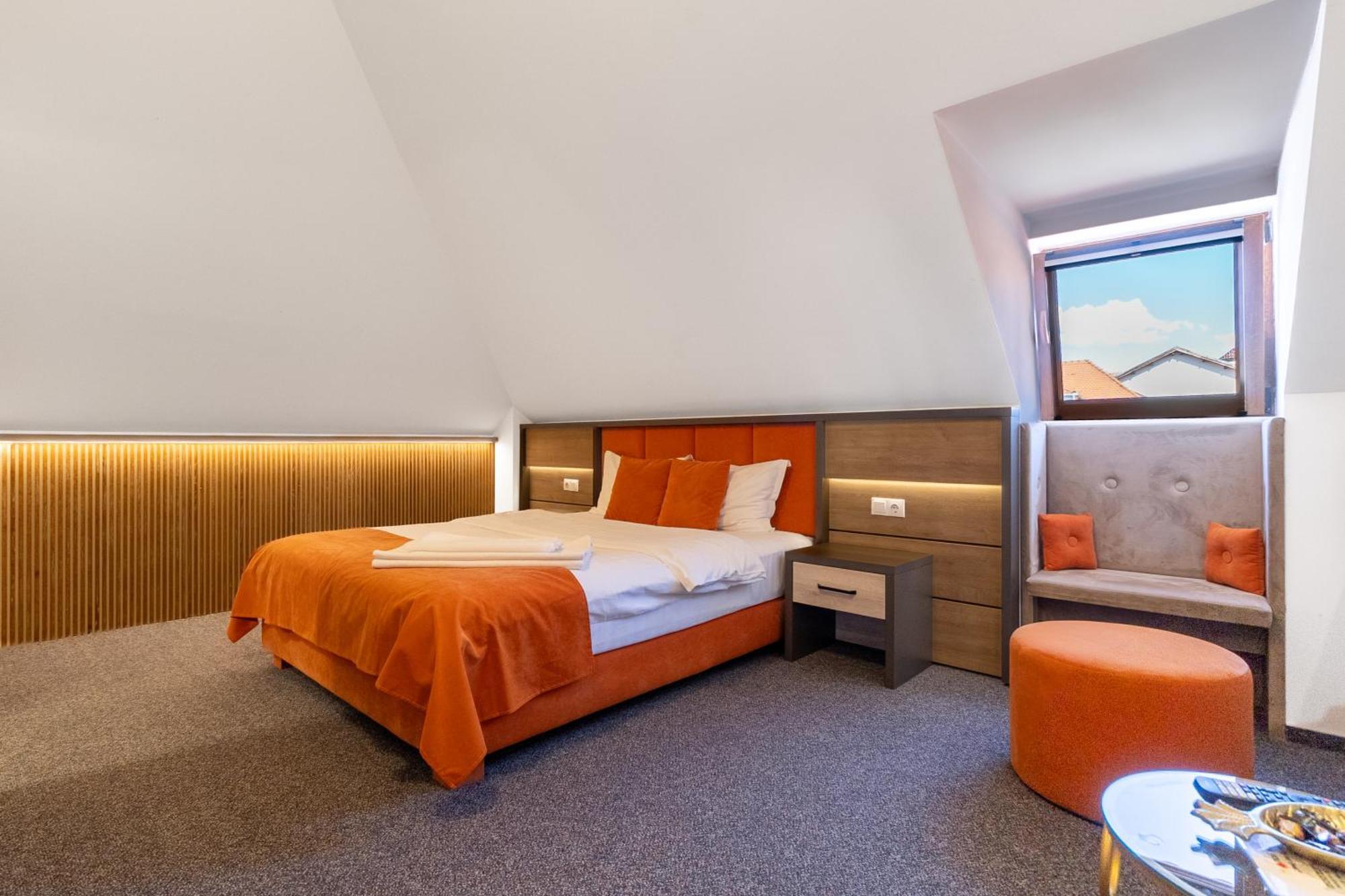 מלון Loft By Lumiere סיביו מראה חיצוני תמונה